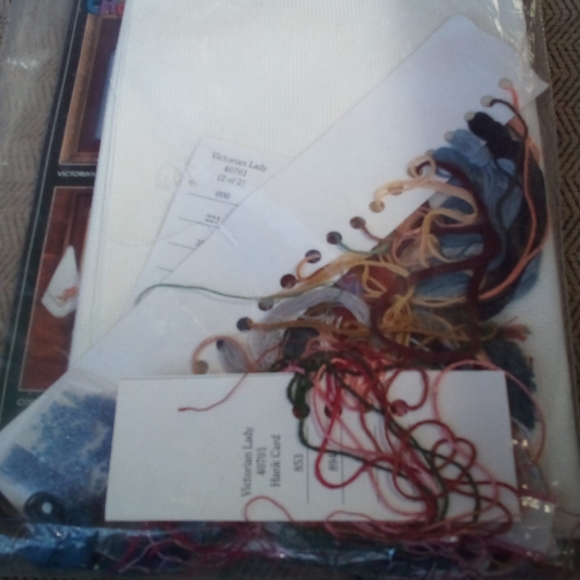 Victorian Lady counted crosstitch kit - Picture 3 of 3